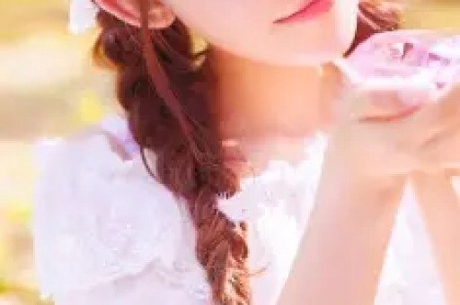 气温回升催热瓜市黄瓤“特小凤”身价攀升至每斤10元