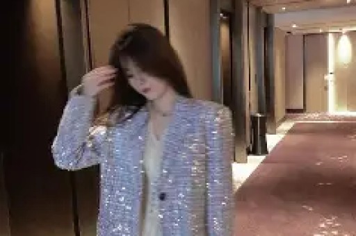 不到24小时娱乐圈又出三大八卦顶流小花、男星带女儿见情人