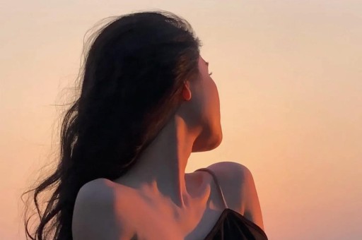 车企的发布会快把自己开死了？